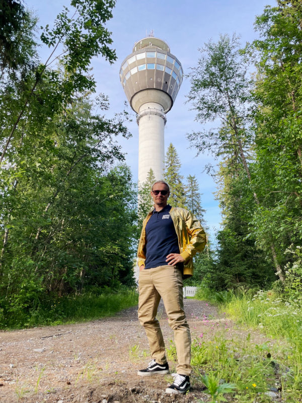 Teemu &amp; the Golden Jacket spotted in Kuopio, Finland